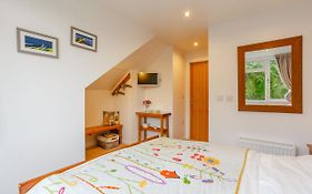 Urquhart Bay B&B